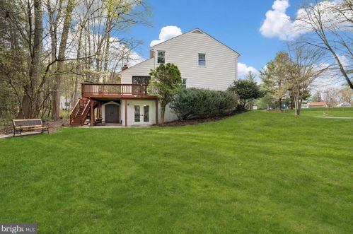 7442 Weather Worn Way, Columbia MD 21046-1434 exterior