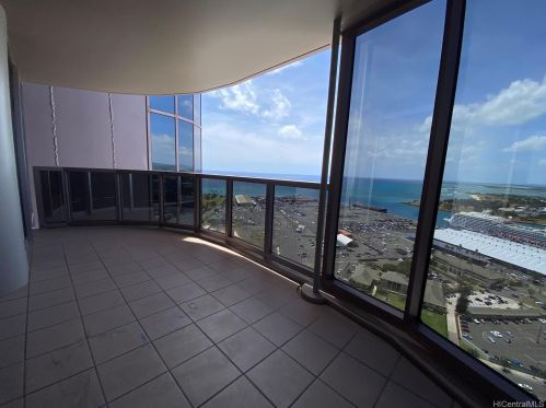 415 South St, Honolulu HI  96813-5052 exterior