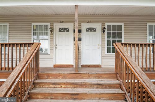 219 Washington St, West Deptford NJ  08066-1651 exterior