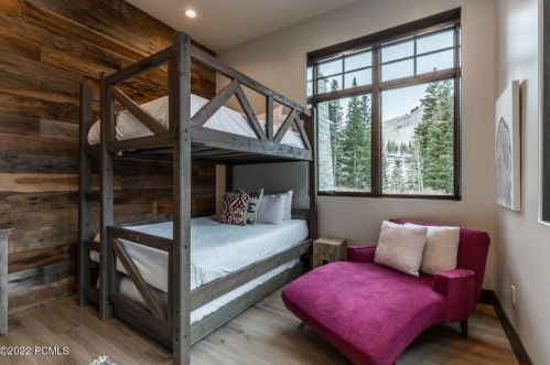 215 White Pne Cyn Rd, Park City UT 84060-6514 exterior