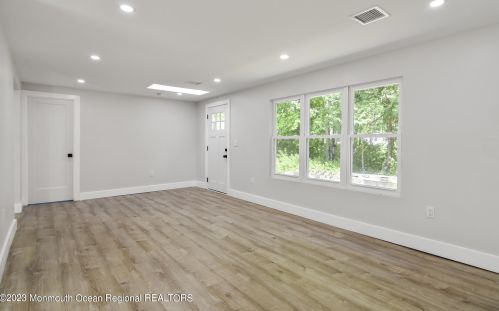 342 Jackson Mills Rd, Jackson Twp NJ  08527-4446 exterior