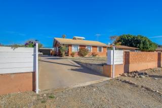 1216 Dunlap Ave, Phoenix AZ  85020-3025 exterior