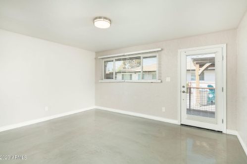 3025 38 St, Phoenix AZ 85018-4114 exterior