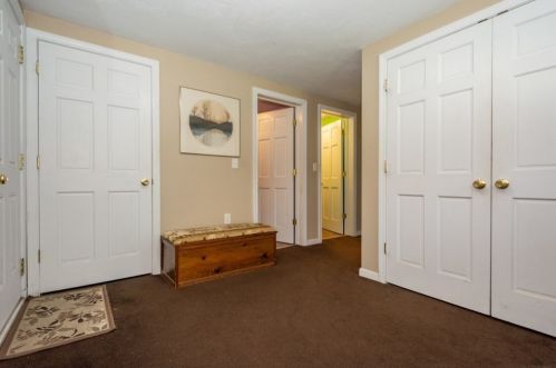 24 Ted Ln, Southborough MA 01772-2027 exterior