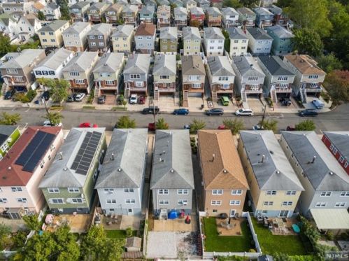 511 Davis Ave, Kearny NJ  07032-3601 exterior