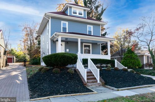 738 Lake Ave, West Deptford, NJ 08097-1546