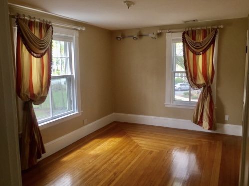 69 Lowell Ave, Newton MA 02460-1612 exterior