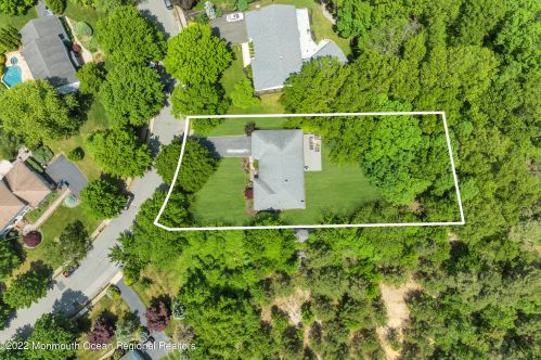 26 Lambert Johnson Dr, Tinton Falls NJ 07712-3753 exterior