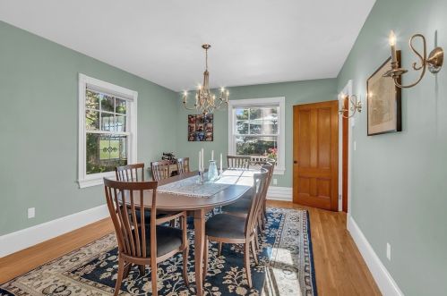 12 Baker Ave, Beverly MA 01915-3504 exterior