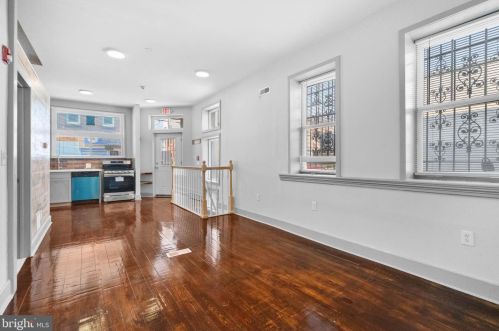 1815 20 St, Philadelphia PA 19145-2048 exterior