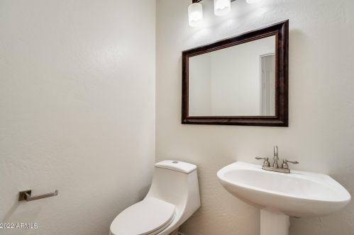 2151 Briarwood Ter, Phoenix AZ 85048-0152 exterior