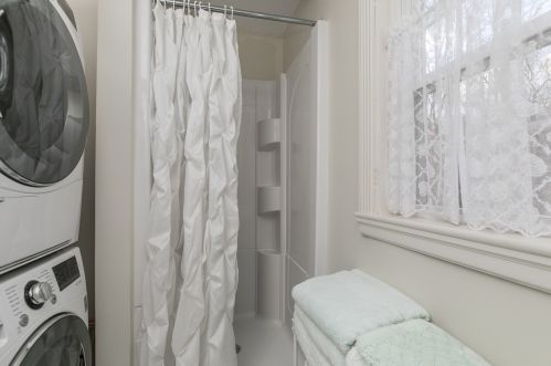 145 Salem Rd, Topsfield MA 01983-2515 exterior