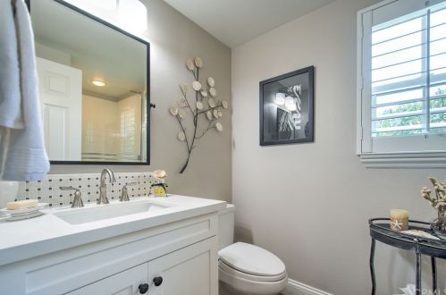 11 Oroville, Irvine CA 92602-0922 exterior