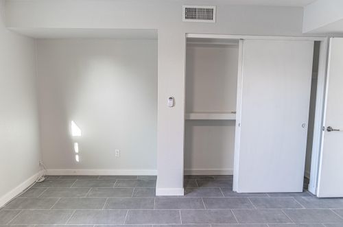 3018 Blackhawk Dr, Phoenix AZ  85050-4706 exterior