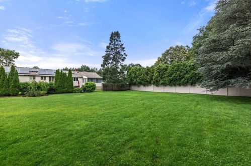 126 Brandeis Rd, Newton MA 02459-2707 exterior