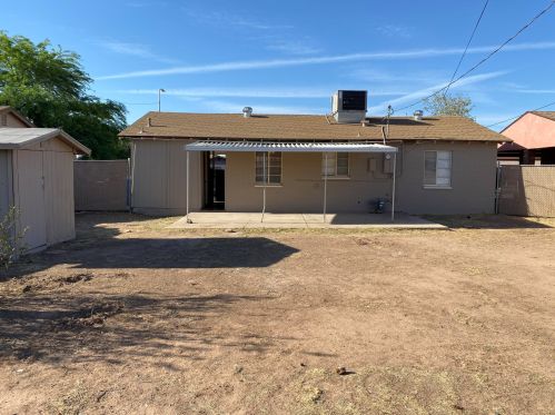 1915 Chipman Rd, Phoenix AZ 85040-2632 exterior