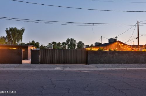 2635 Clarendon Ave, Phoenix AZ 85016-6713 exterior