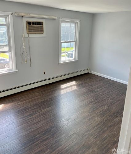 20 Lincoln Ave, Carteret NJ 07008-3115 exterior