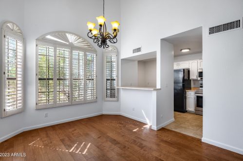 1944 Behrend Dr, Phoenix AZ 85027-3834 exterior