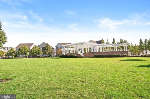 152 Burnet Cres, Trenton NJ 08691-4150 exterior