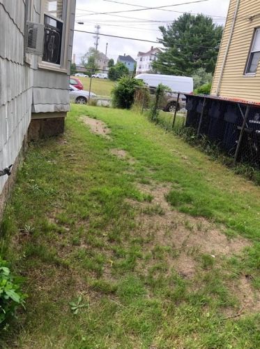 543 Coggeshall St, New Bedford MA 02746-1450 exterior