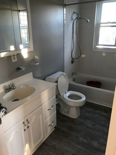 136 Dartmouth St, New Bedford MA 02740-3106 exterior