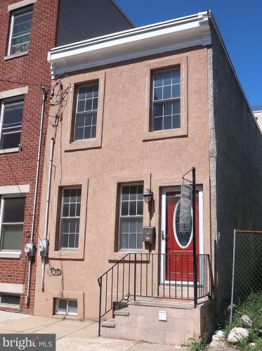 1326 Bancroft St, Philadelphia PA  19146-4719 exterior