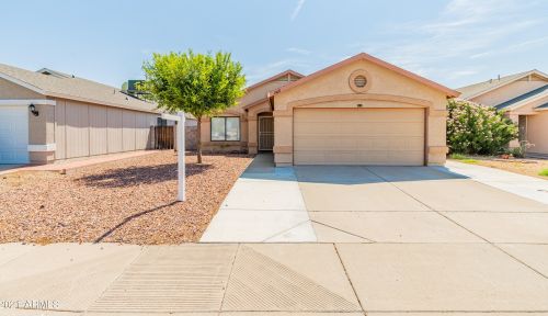 22409 31st Dr, Phoenix, AZ 85027-1611