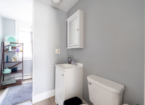 143 Lowell St, Methuen MA 01844-6825 exterior