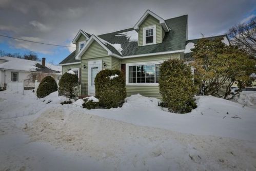 137 Oakland Ave, Methuen, MA 01844-3651