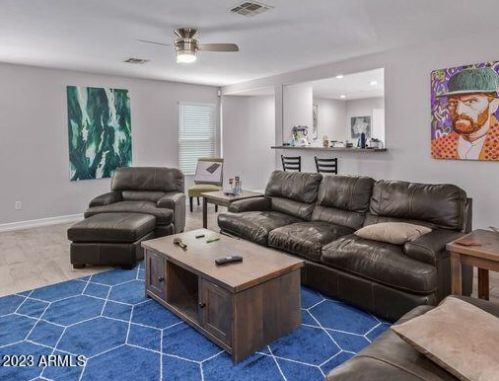 3131 Casino Ave, Phoenix AZ  85083-5892 exterior