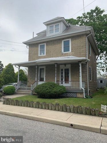 47 Russell St, West Deptford, NJ 08096-5961