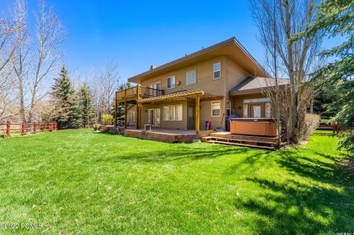 4923 Charlais Ln, Park City UT 84098-7552 exterior