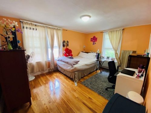 229 Cohasset St, Worcester MA 01604-2356 exterior