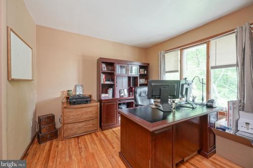 431 Meadowcroft Rd, West Deptford NJ 08096-4007 exterior