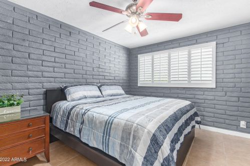 18739 30th St, Phoenix AZ  85050-3409 exterior