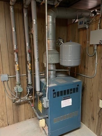 46 Pitman St, Fall River MA  02723-2851 exterior