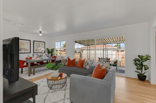 1431 Chalet Ave, Anaheim CA  92802-2146 exterior