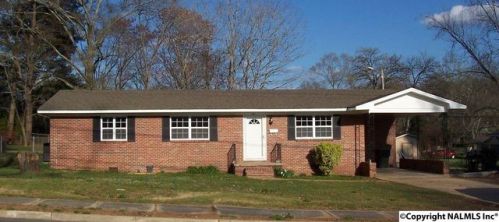 721 Scott St, Scottsboro AL  35768-2639 exterior