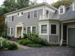 397 Woodward St, Newton, MA 02468-1522