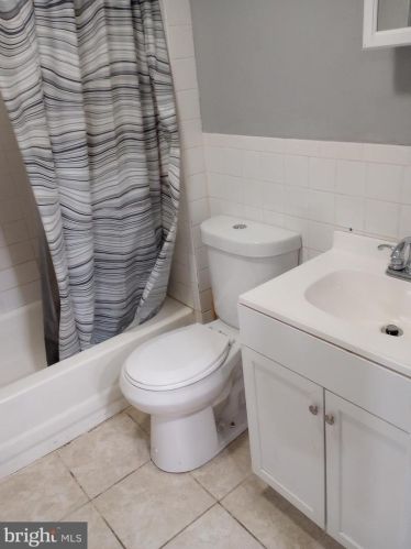 541 Billings Ave, West Deptford NJ  08066-1161 exterior