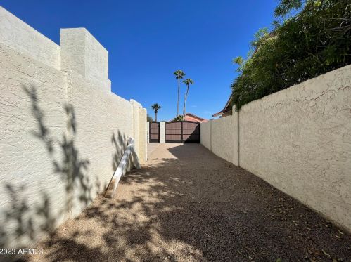 11436 27th St, Phoenix AZ 85028-1802 exterior