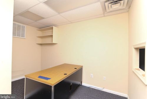 665 Broad St, West Deptford NJ 08096-1055 exterior