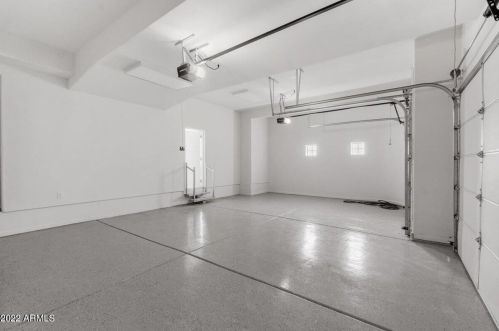 1825 Cinnabar Ave, Phoenix AZ  85020-1916 exterior