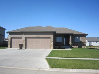 9931 152nd St, Waverly, NE 68462-2564