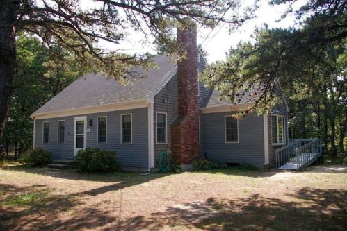 25 Perry Ln, Eastham, MA 02642-2314