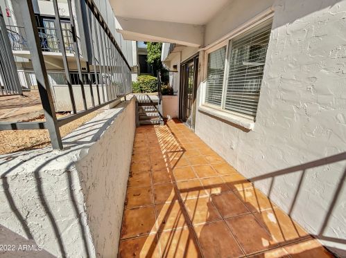 3416 44th St, Phoenix AZ 85018-6050 exterior