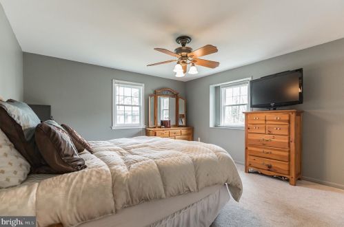 841 Boundary Rd, West Deptford NJ 08096-3614 exterior