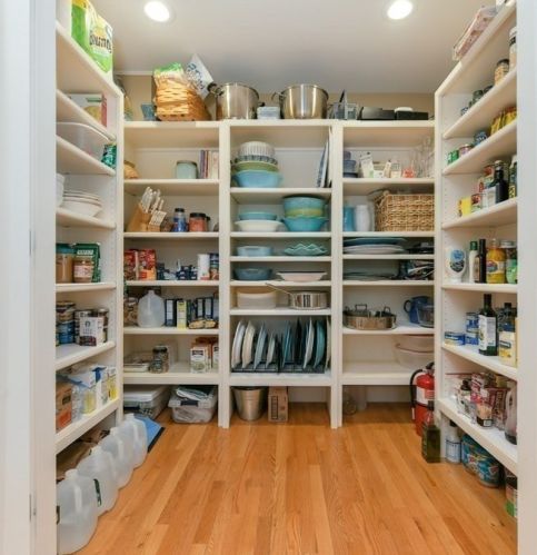 8 Captain Thomson Ln, Hingham MA 02043-3459 exterior