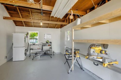 15057 Dewey St, San Leandro CA  94579-1605 exterior